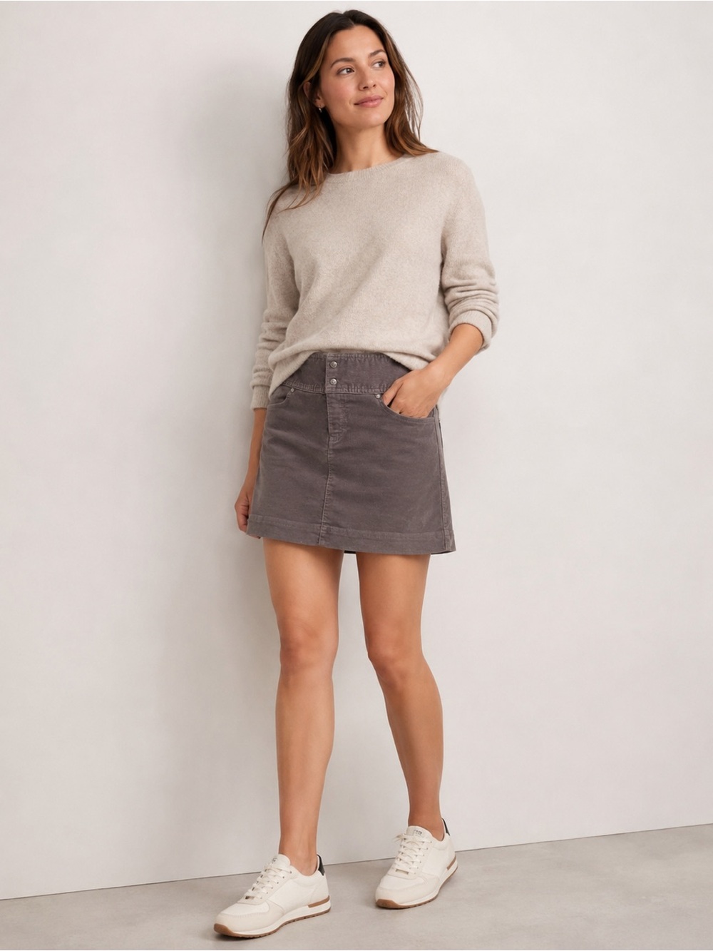 Athleta Womens 4P Taupe Gray Corduroy Mini Skirt‎ Stretch Pockets Petite Casual